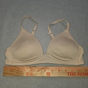Maidenform Bra 34A Beige Wireless Lightly Lined T Shirt Adjustable Straps